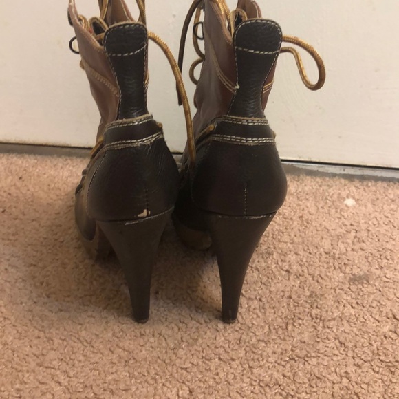 Steve Boots - Picture 3 of 5